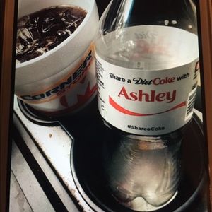 Meet your Posher, Ashley